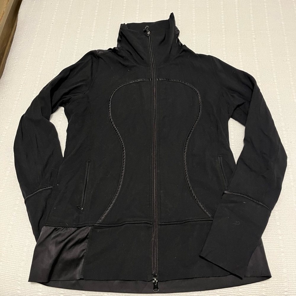 Vintage Lulu zip up